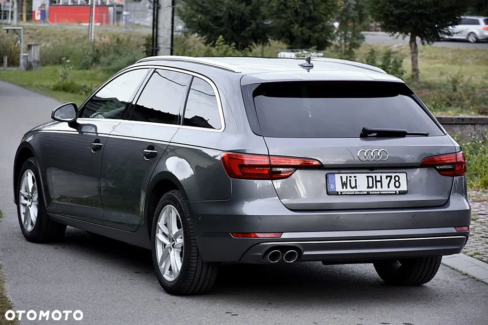 Audi A4 Avant 2.0 TDI Design S tronic - 4