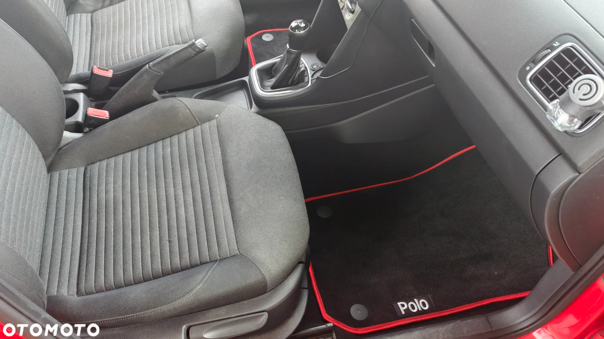 Volkswagen Polo 1.4 16V Comfortline - 12
