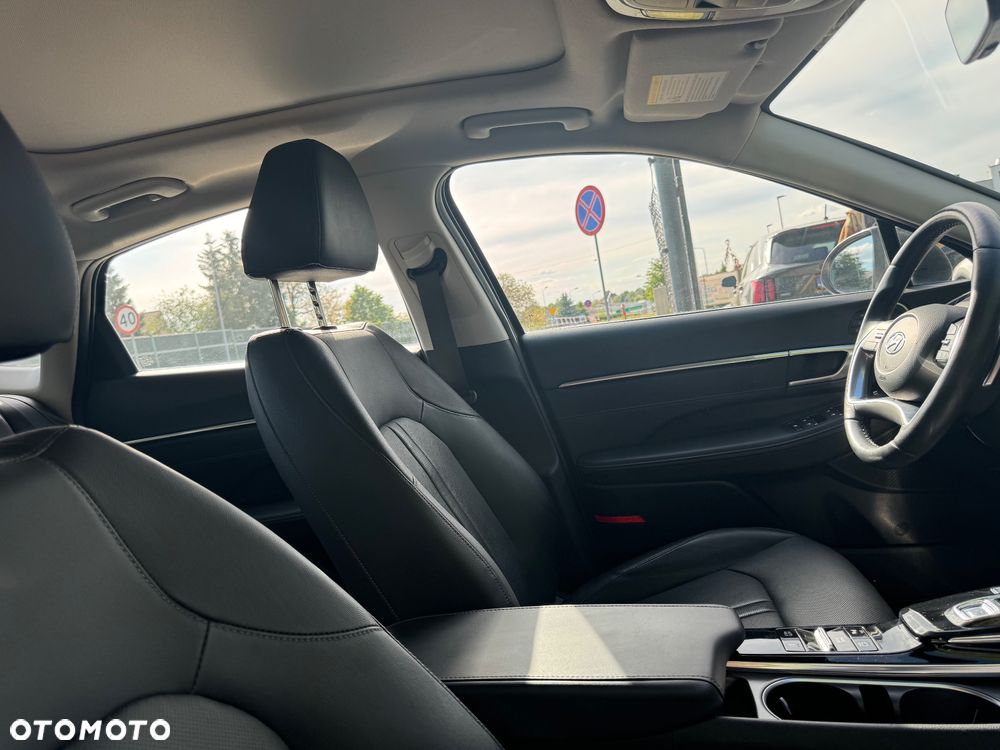 Hyundai Sonata - 6