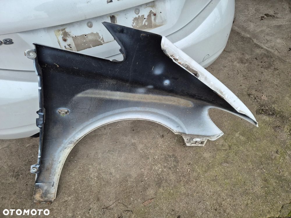 LEWY PRZEDNI BŁOTNIK MERCEDES VITO 639 VIANO - 2