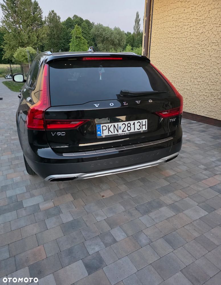 Volvo V90 Cross Country T6 AWD - 23