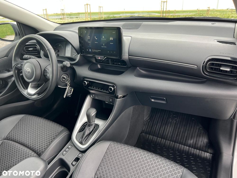 Toyota Yaris Hybrid 1.5 Executive - 19