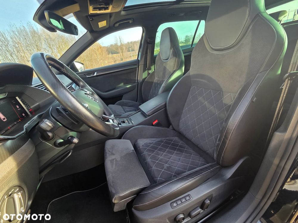 Skoda Superb 2.0 TDI SCR 4x4 Sportline DSG - 30