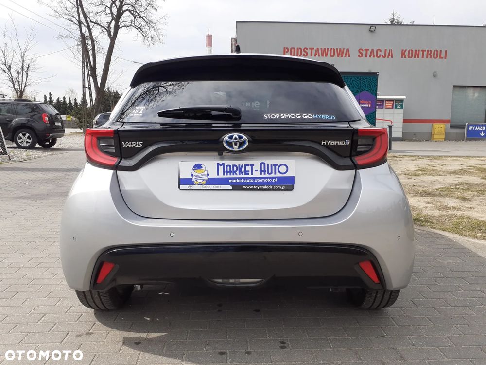 Toyota Yaris Hybrid 1.5 Executive - 4