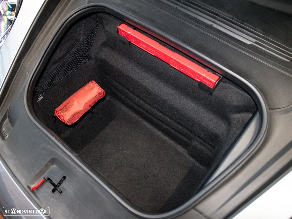 Porsche 911 (992) Carrera 4S PDK - 21