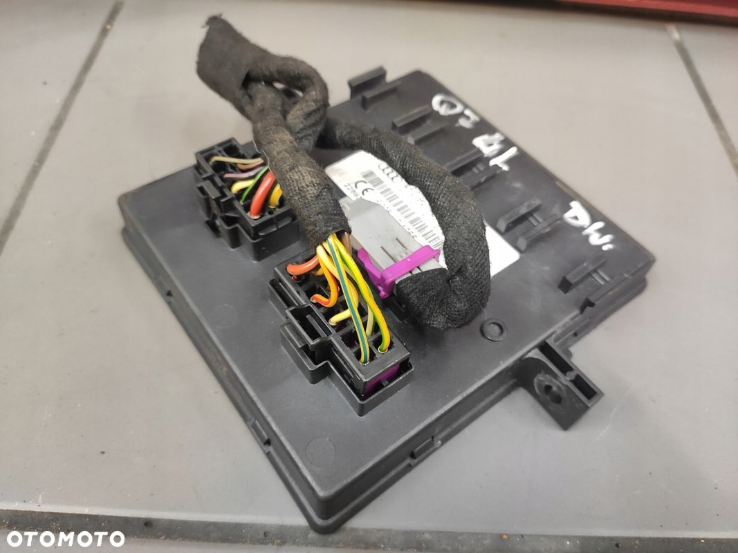 AUDI Q7 4L MODUŁ STEROWNIK ŚWIATEŁ KOMFORTU 4F0907279D ORYGINAŁ - 1