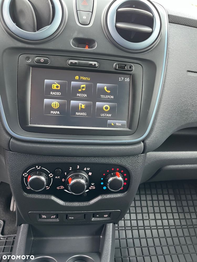 Dacia Dokker TCe 115 Stepway Celebration - 32