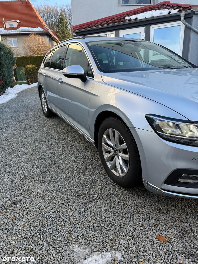 Volkswagen Passat 2.0 TDI SCR DSG - 3