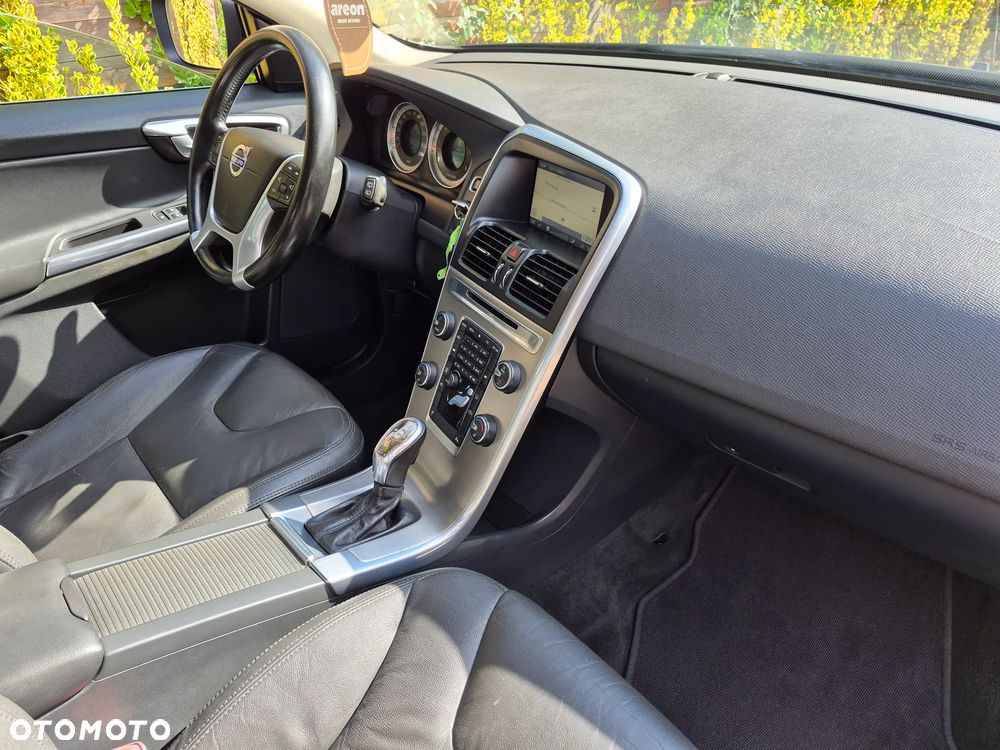 Volvo XC 60 - 33