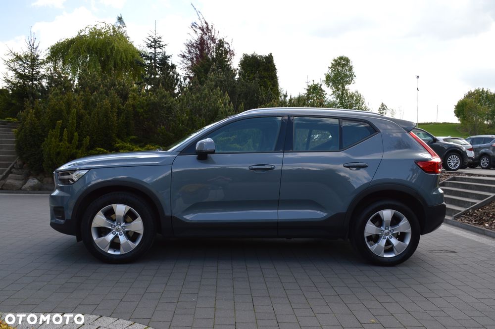 Volvo XC 40 D3 AWD Geartronic Momentum Pro - 3