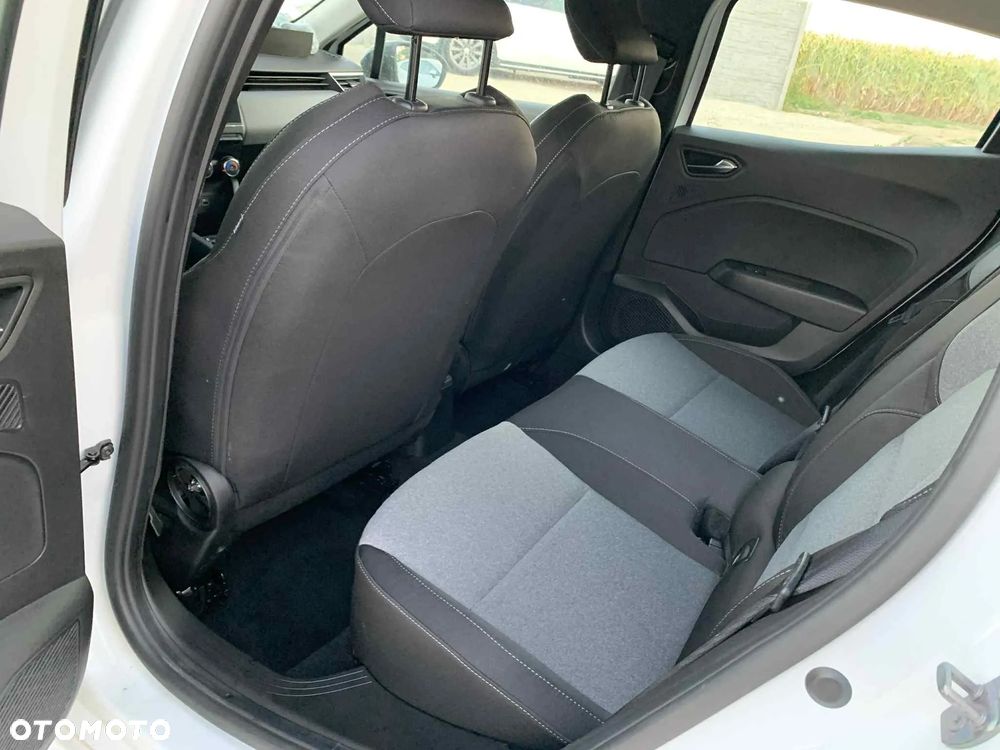 Renault Clio BLUE dCi 100 EVOLUTION - 17