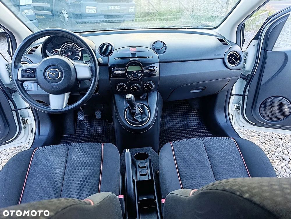 Mazda 2 1.3 Exclusive - 15