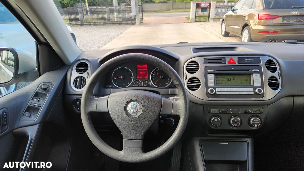 Volkswagen Tiguan 2.0 TDI 4Motion Track & Field - 18