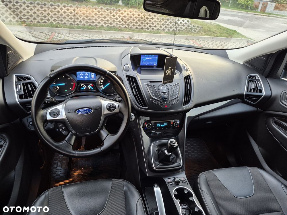 Ford Kuga - 23
