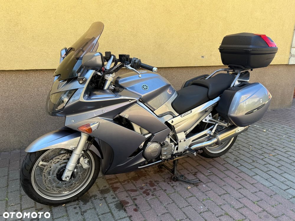 Yamaha FJR - 17