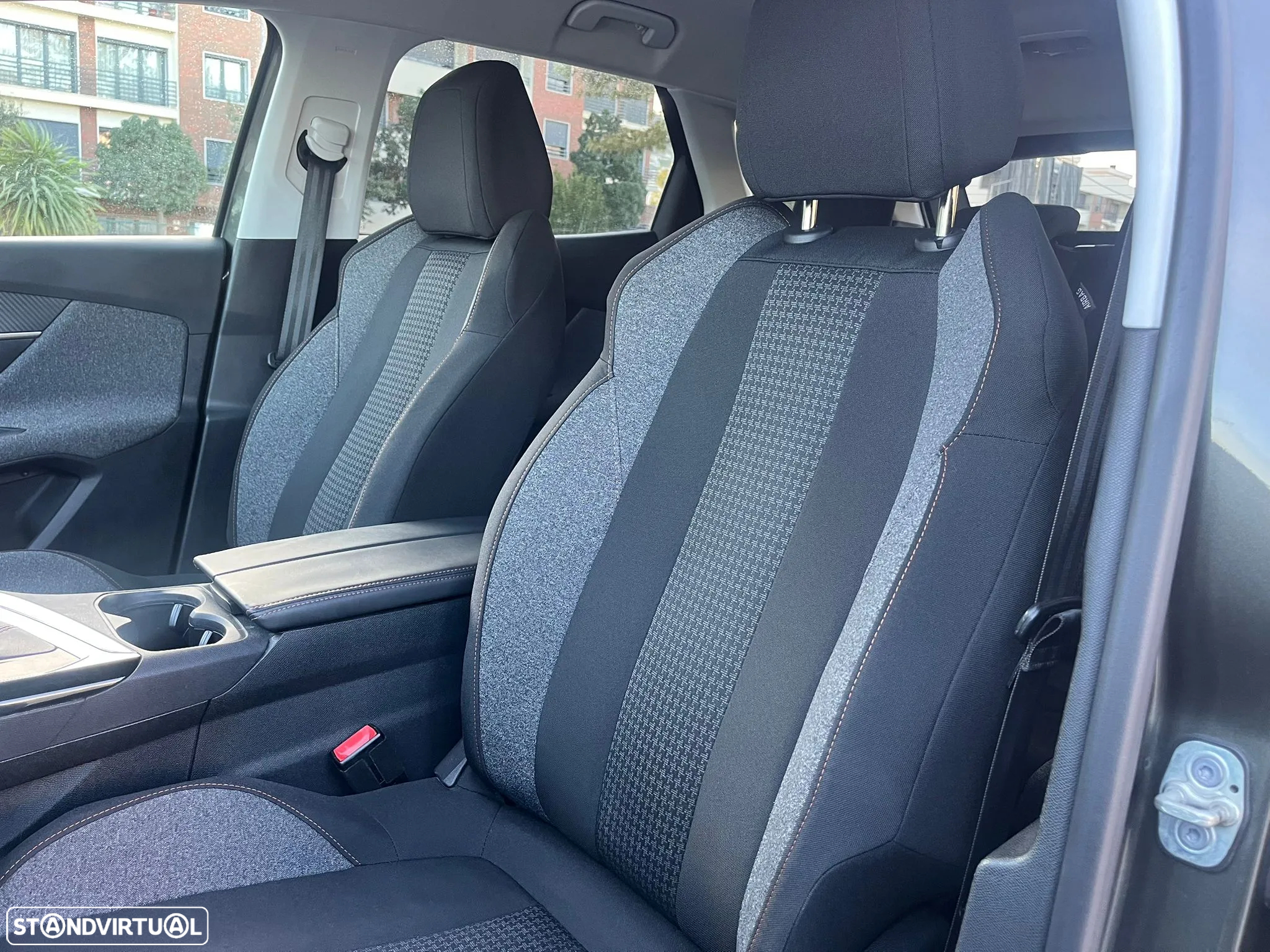 Peugeot 3008 1.5 BlueHDi Allure - 22