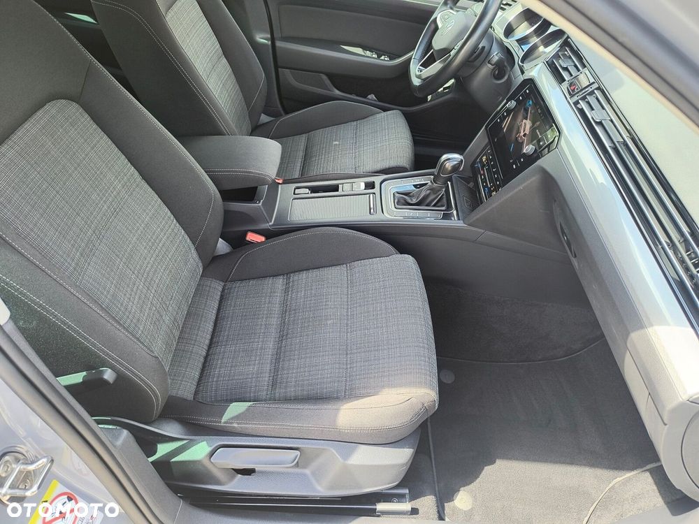 Volkswagen Passat 2.0 TDI EVO Business DSG - 13
