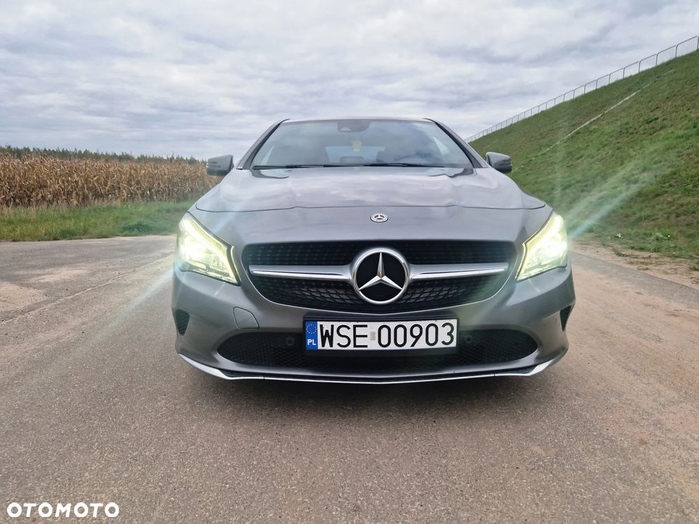 Mercedes-Benz CLA 200 7G-DCT AMG Line - 5