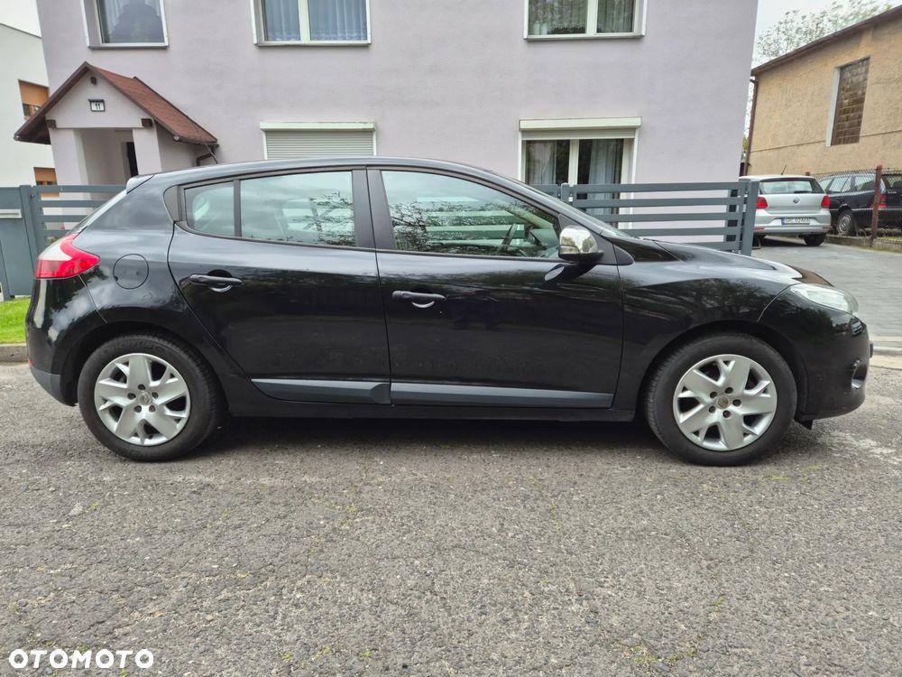 Renault Megane 1.6 16V 100 J'taime - 4