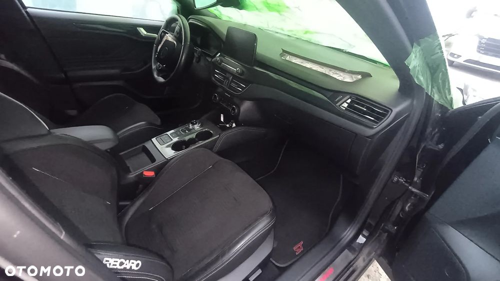 Ford Focus - 17