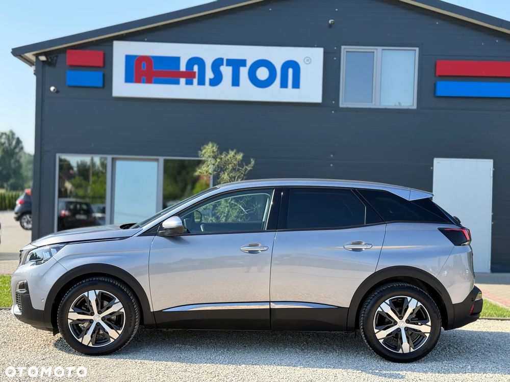 Peugeot 3008 1.2 PureTech Allure S&S - 8