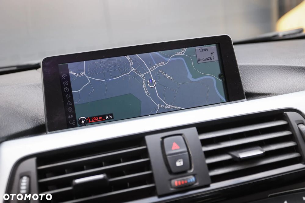 BMW Seria 3 320d Blue Performance Sport Line - 23