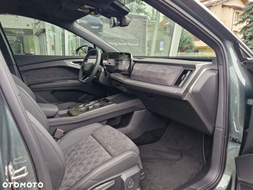 Audi Q4 e-tron - 11