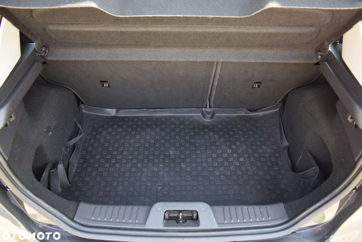 Ford Fiesta - 12