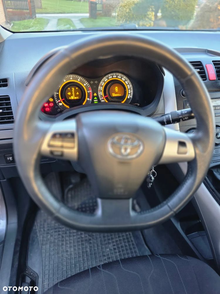 Toyota Auris 1.6 Active - 11