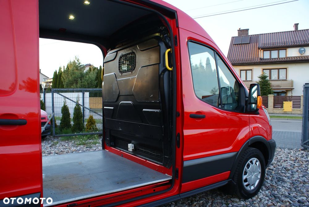 Ford Transit - 24