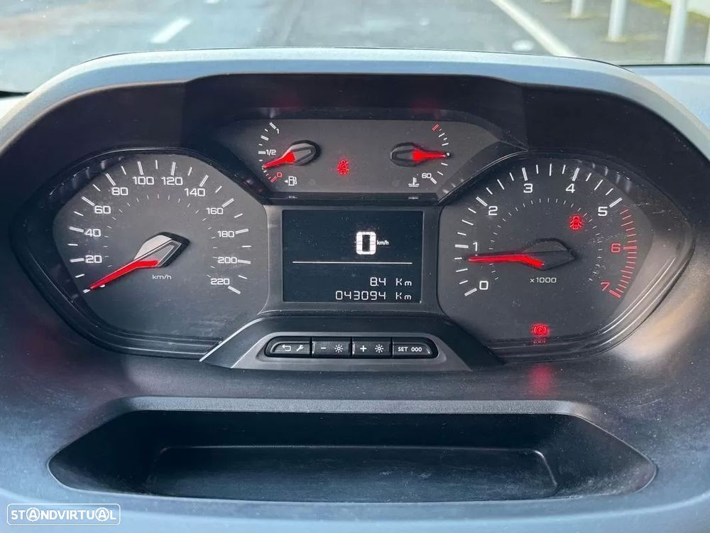 Peugeot PARTNER LONGA / 40 MIL KM / 2023 / IVA DEDUTIVEL - 18