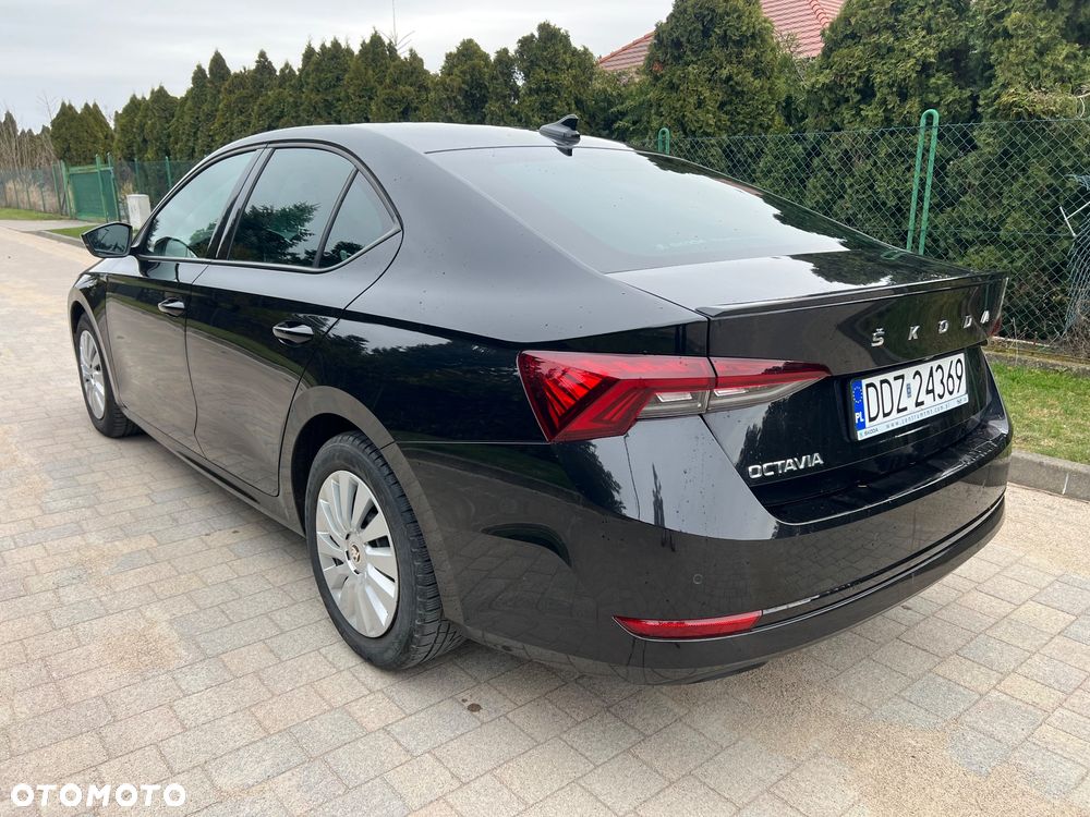 Skoda Octavia 1.5 TSI ACT Sportline - 2
