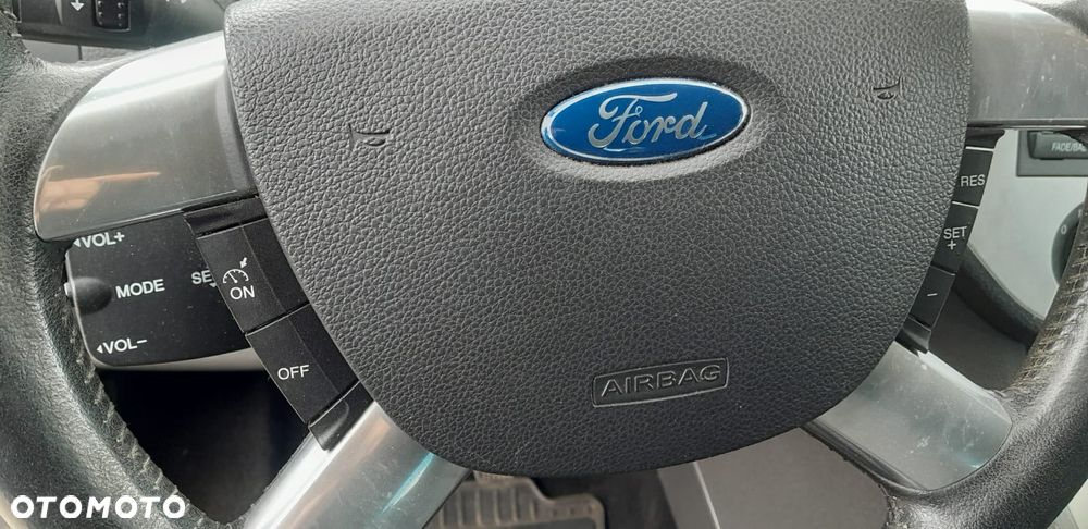 Ford C-MAX - 24
