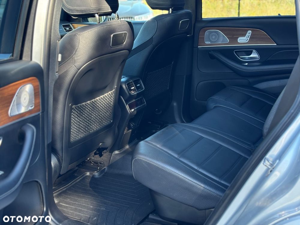 Mercedes-Benz GLS - 21