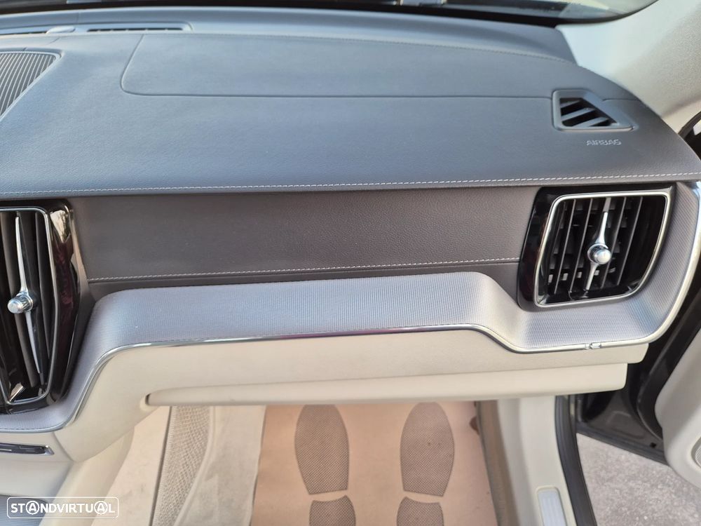 Volvo XC 60 2.0 T8 PHEV Inscription AWD - 33