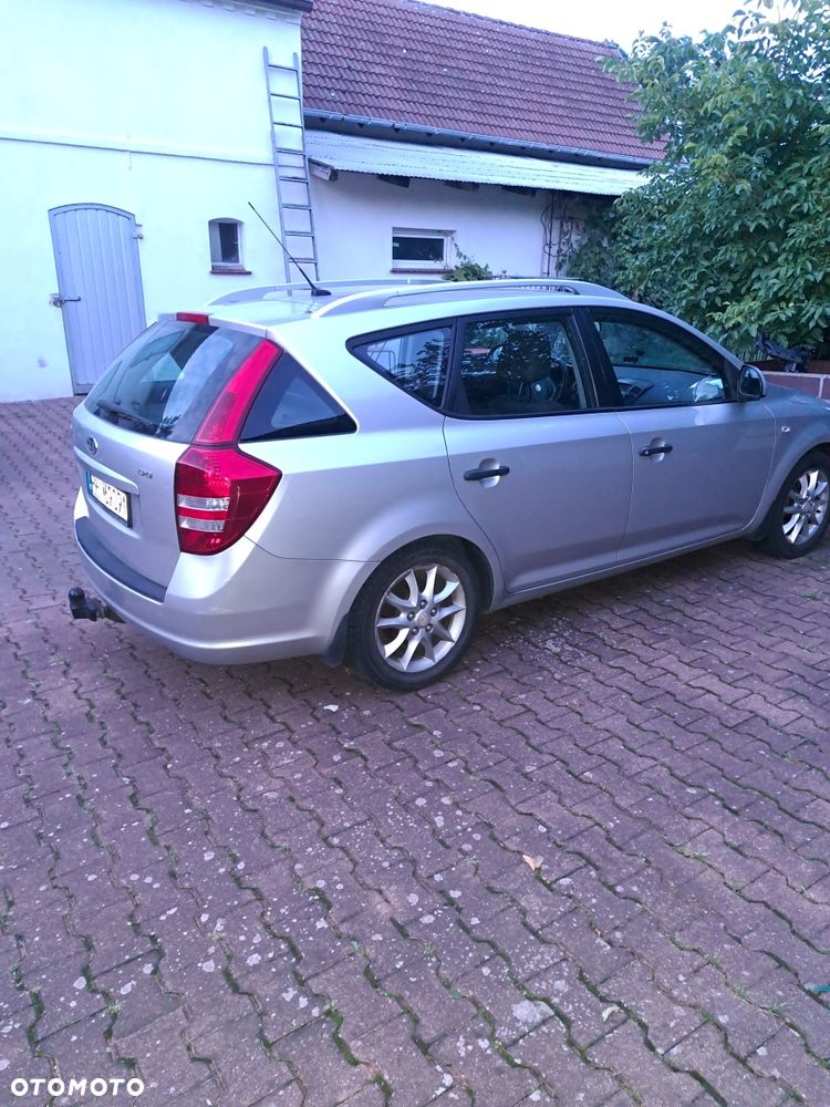 Kia Ceed - 5