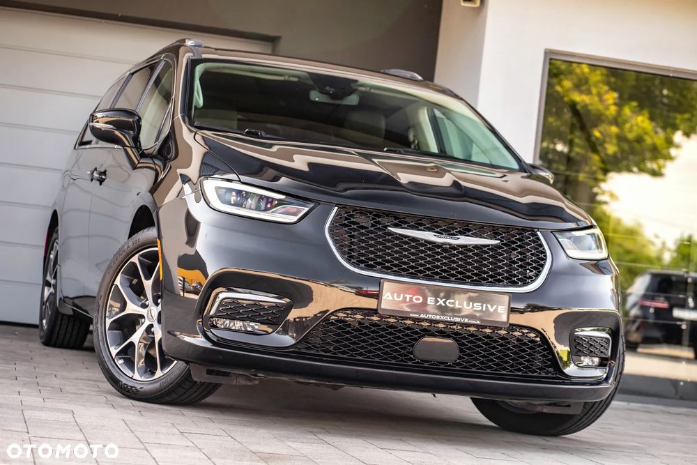 Chrysler Pacifica - 12
