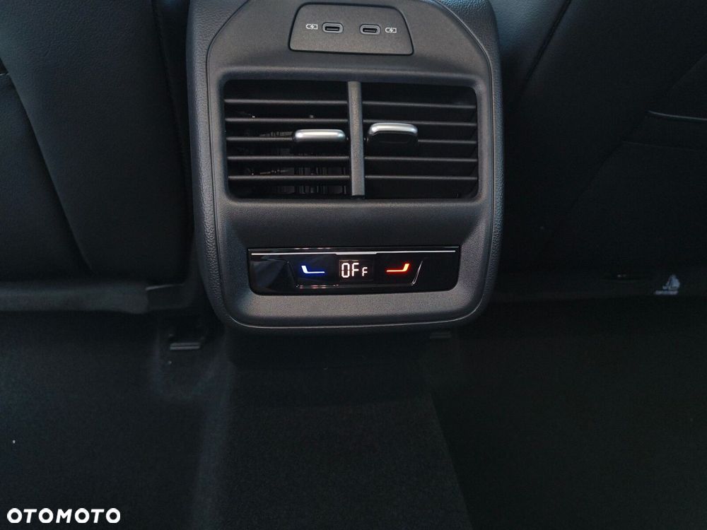 Volkswagen Passat - 14
