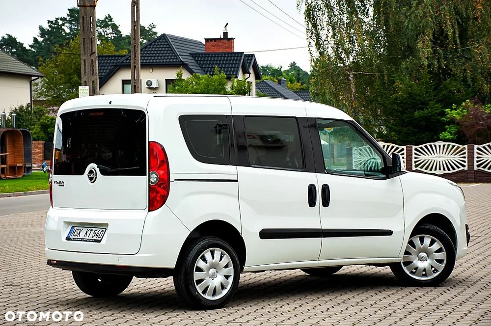 Opel Combo 1.4 Cosmo Eu6 - 20