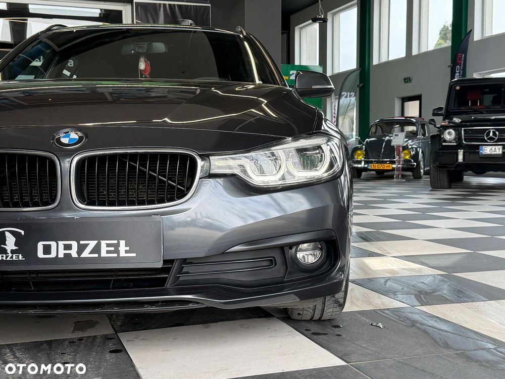 BMW Seria 3 - 35