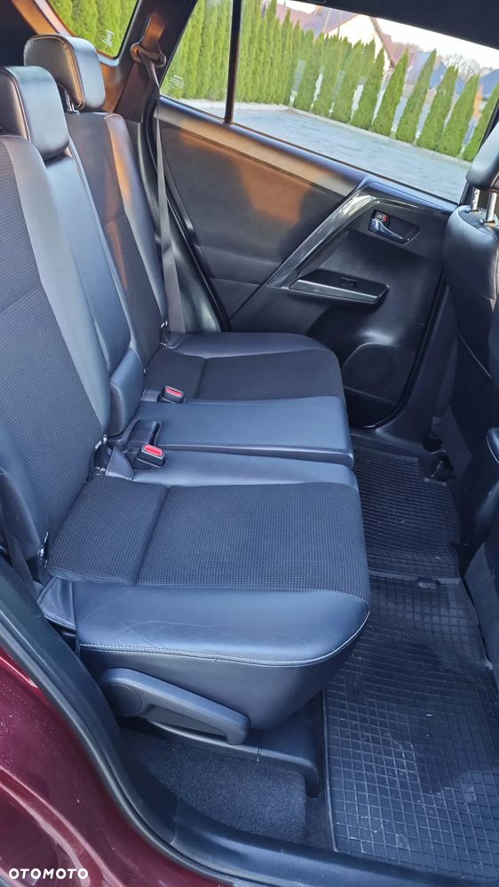 Toyota RAV4 2.0 D-4D Premium 4x2 - 13