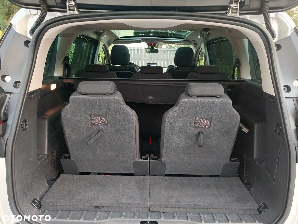Peugeot 5008 HDI 160 Automatik Business-Line - 15