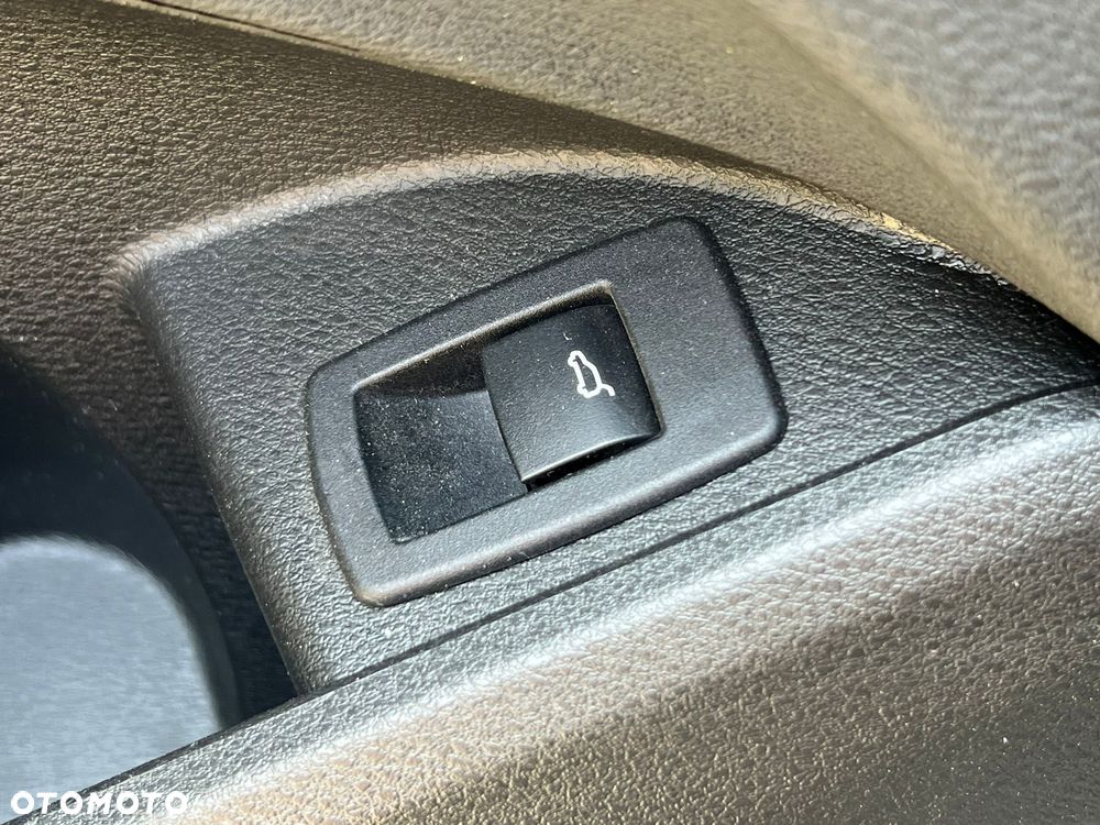 BMW X2 sDrive18d Advantage sport - 16