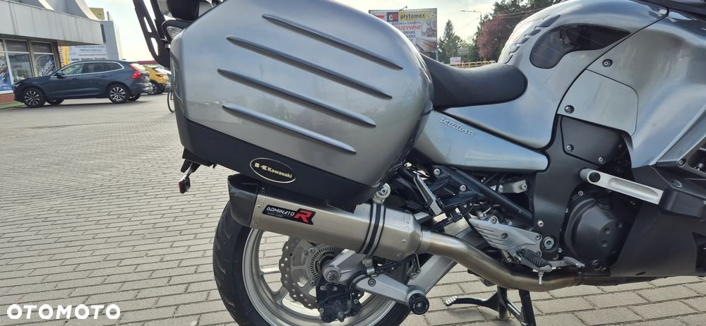 Kawasaki GTR - 11