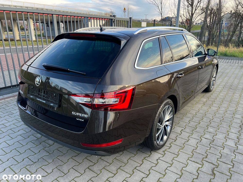 Skoda Superb 2.0 TDI 4x4 DSG L&K - 4