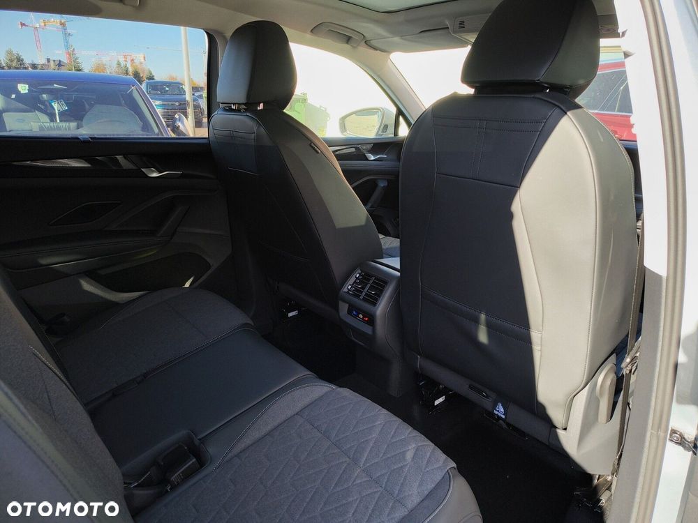 Volkswagen Tayron 1.5 eTSI mHEV Life Plus DSG - 21