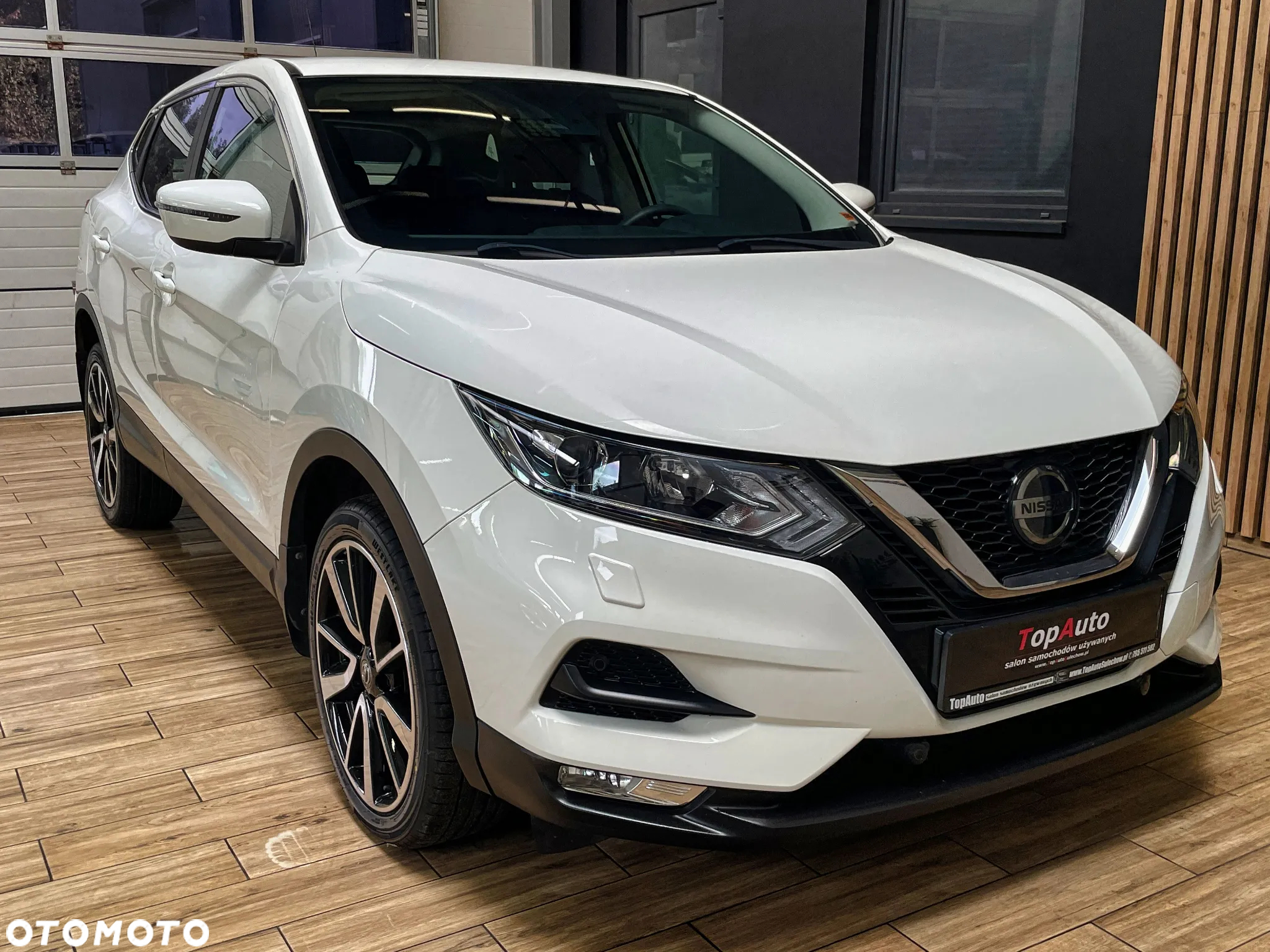 Nissan Qashqai 1.3 DIG-T Visia - 6