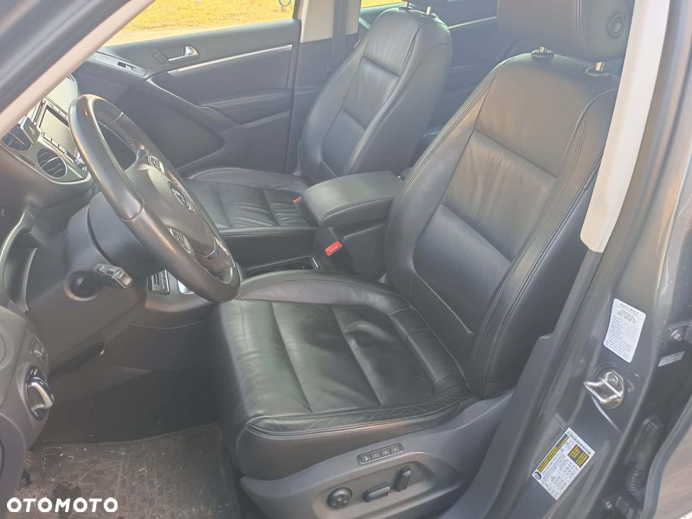Volkswagen Tiguan - 11