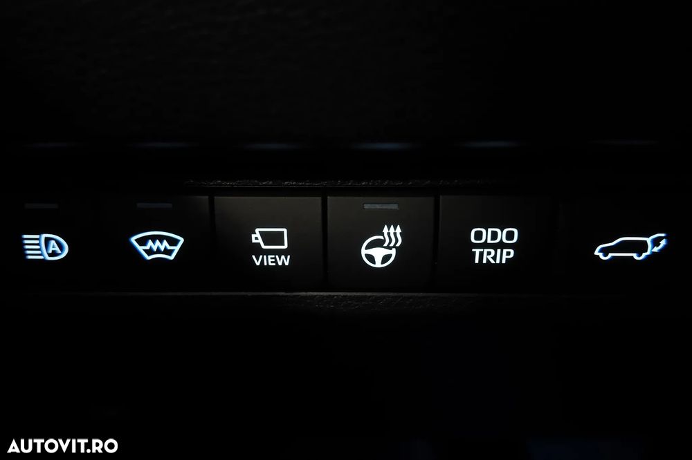 Toyota RAV4 2.5 PHEV VVT-iE 4x4 Style Bi-Tone - 24