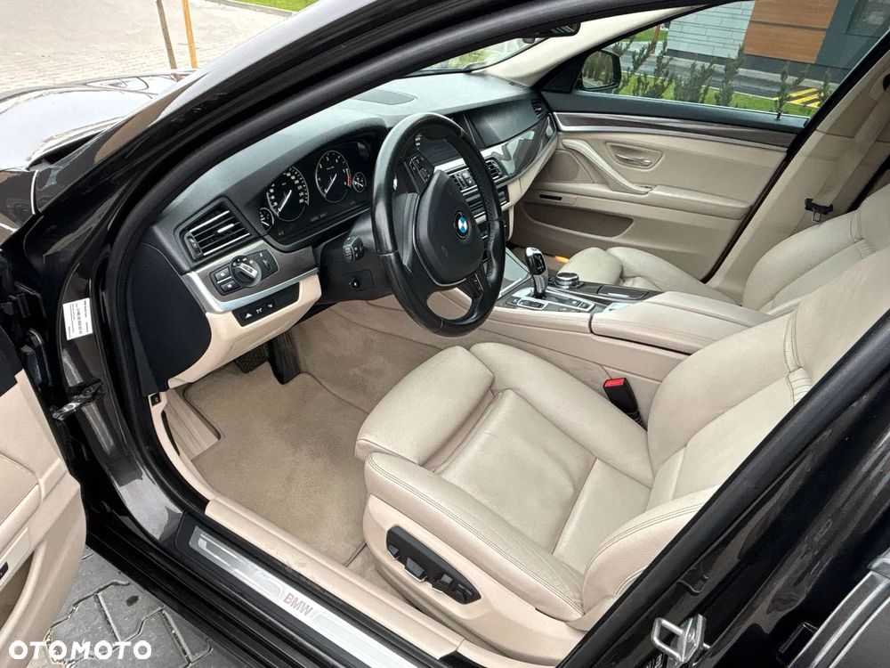 BMW Seria 5 525d xDrive Modern Line - 5